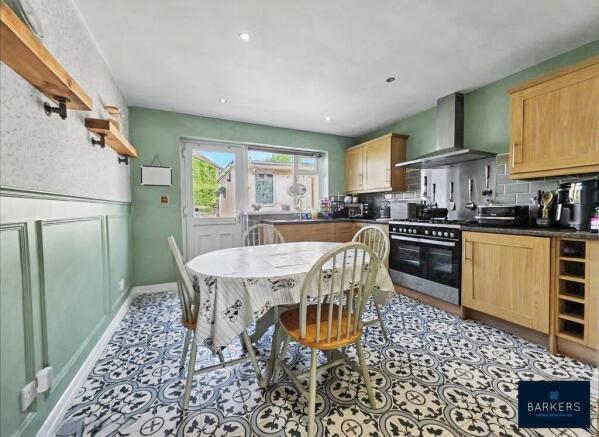 3 bed Town House for sale Image 6