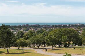 79, Downsway, Brighton BN42 4WE
