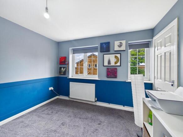 3 bed Town House for sale Image 7