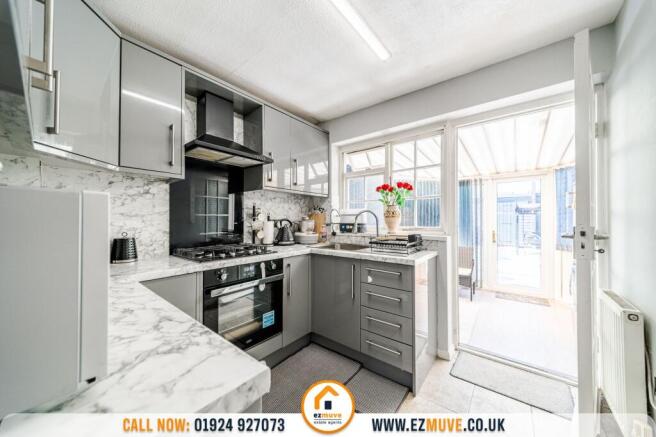 2 bed Semi-Detached Bungalow for sale Image 5