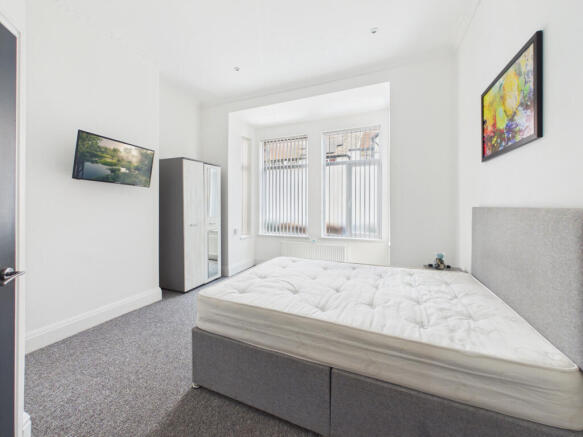 1 bed House Share to rent Image 6