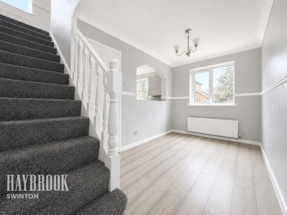 3 bed Semi-Detached for sale Image 7