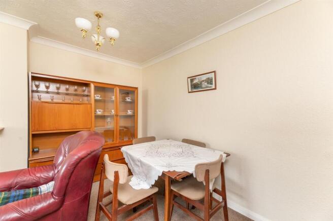 2 bed Semi-Detached Bungalow for sale Image 7