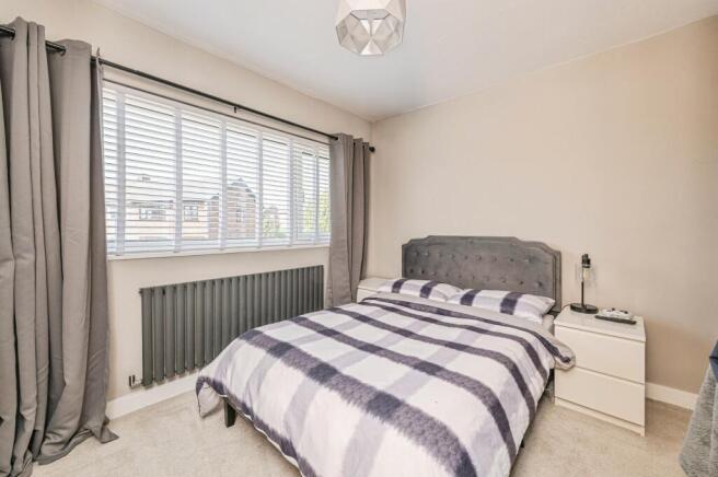 4 bed Semi-Detached for sale Image 9