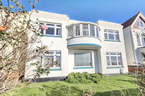 Marine Parade West, Lee-On-The-Solent, PO13