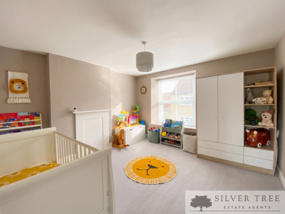 3 bed Semi-Detached for sale Image 8