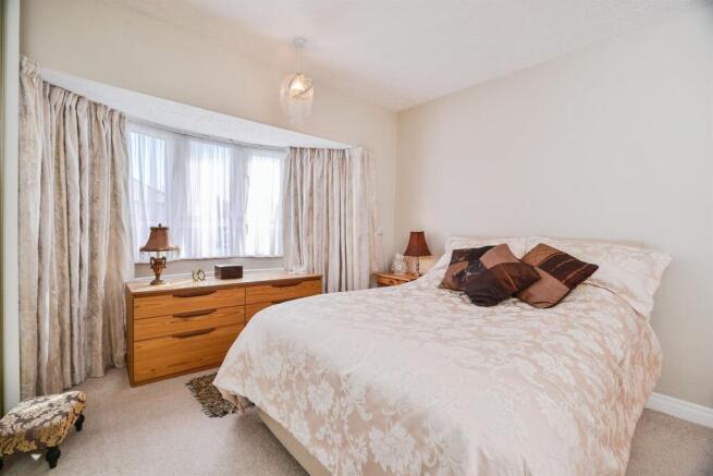 3 bed Semi-Detached for sale Image 10