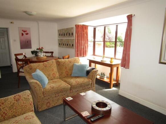 2 bed Detached Bungalow for sale Image 12