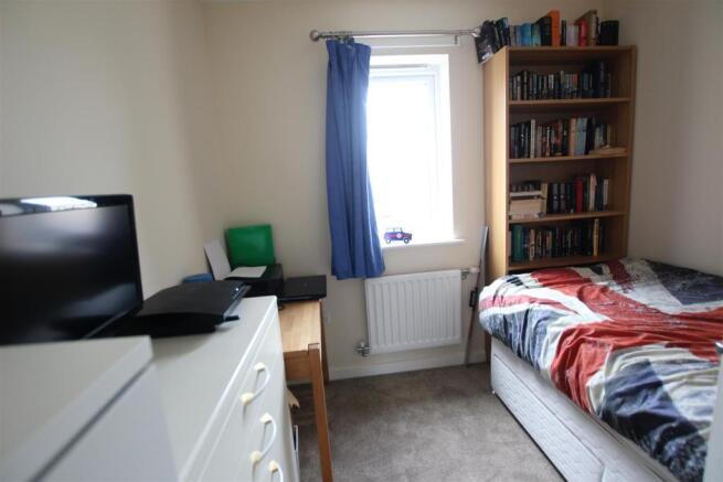 Bed 3.JPG