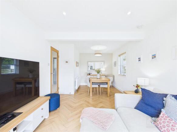Sitting Room & Dining Area