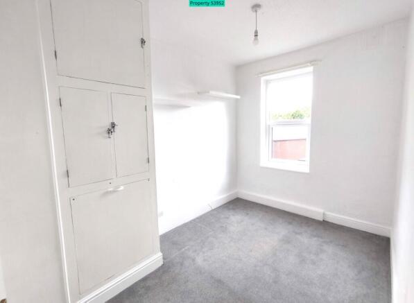 3 bed Terraced to rent Image 12