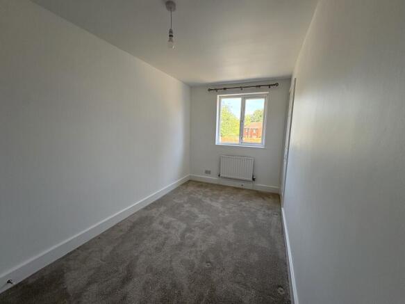 3 bed House to rent Image 7