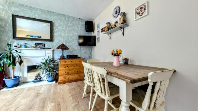 Golf Lane, Whitehill, Hampshire, GU35 photo 4