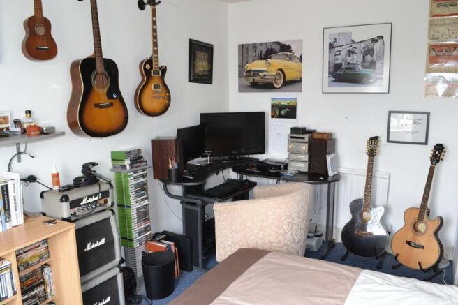 Photo 12