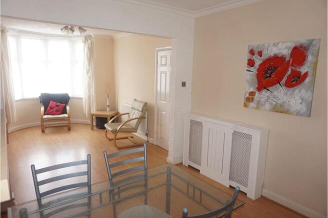 Lounge/Dining Room