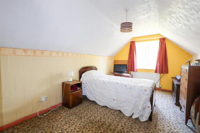 4 bed Detached for sale Image 6