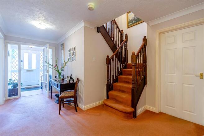 2 Reception Rooms