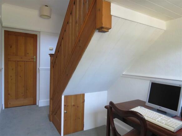 Entrance Vestibule: