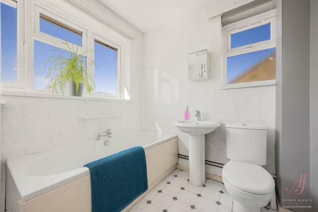 bathroom.png