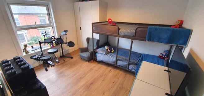 Photo 6