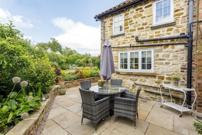 2_Rose_Cottage_1.jpg