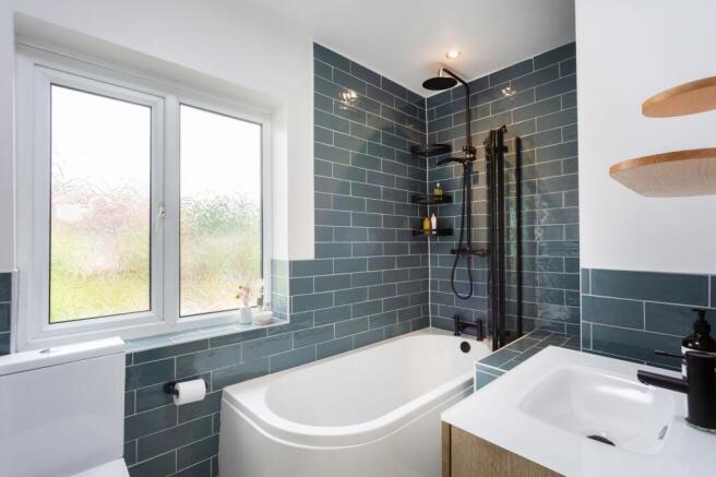 2 bed Terraced for sale Image 12