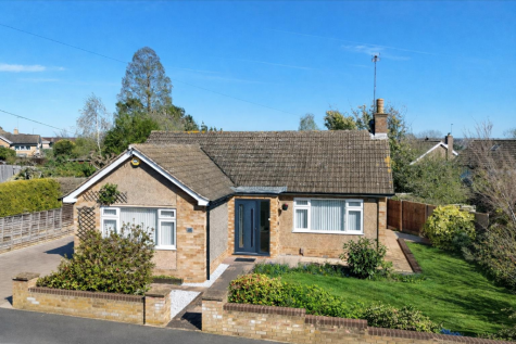 Rushmere Crescent, Rushmere, Northampton NN1