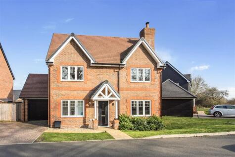 Reeve Drive, Farnham