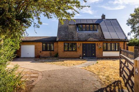 Dove Cottage, Green Lane, Swinderby, Lincolnshire, LN6