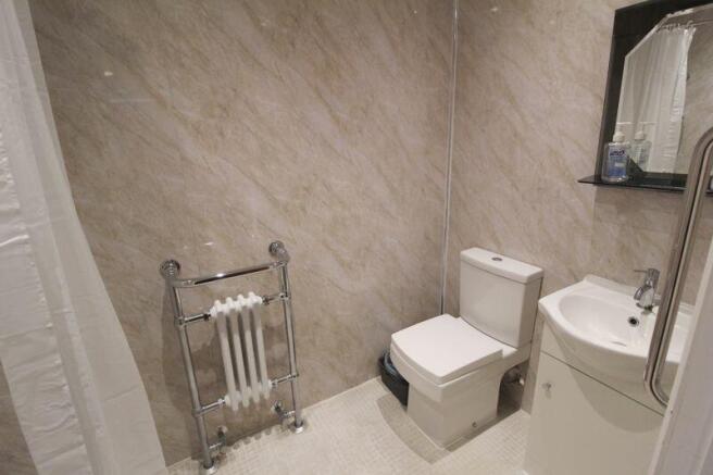 Ensuite Shower Room/WC