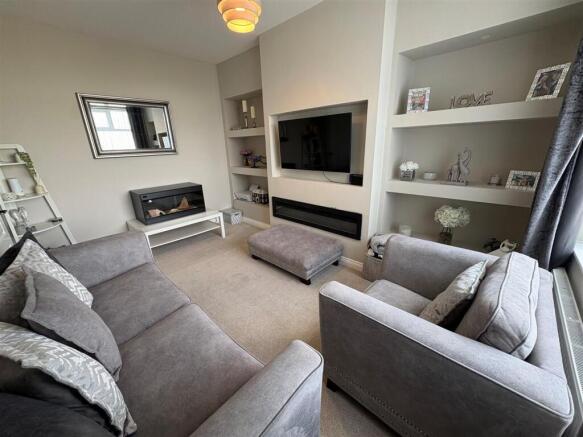 3 bed Semi-Detached for sale Image 7