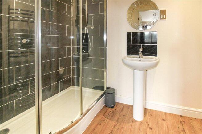 3 bed Town House for sale Image 12