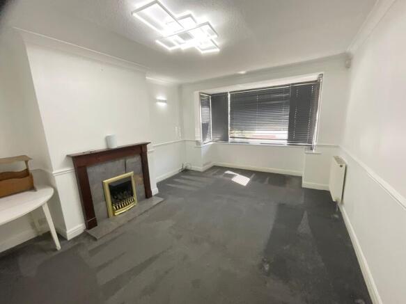 3 bed Semi-Detached to rent Image 9