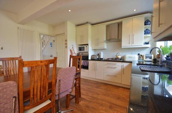 Kitchen/Dining...
