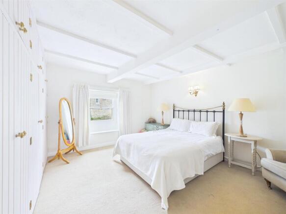 4 bed Character Property for sale Image 11