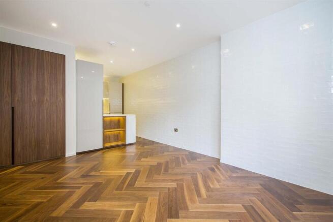 Living room 2.jpg