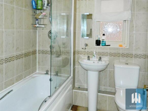 3 bed Terraced to rent Image 6