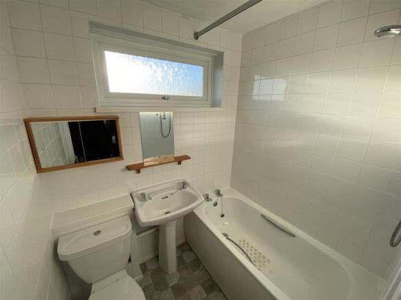 Bathroom.jpeg