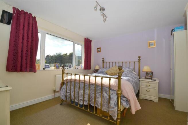 bed1.JPG