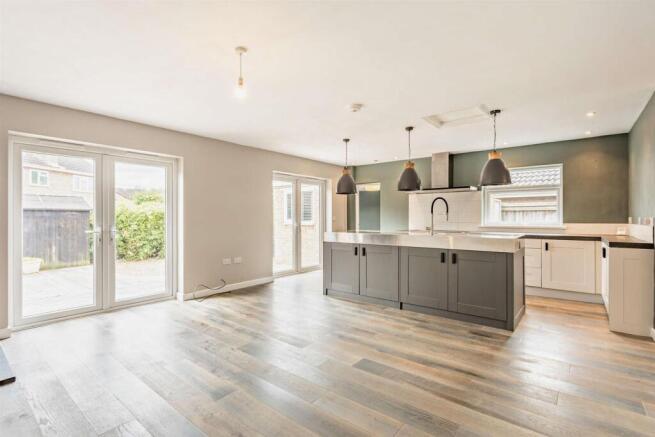 8561841-interior05-8