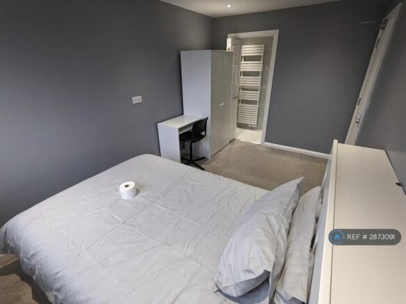En-Suite 2