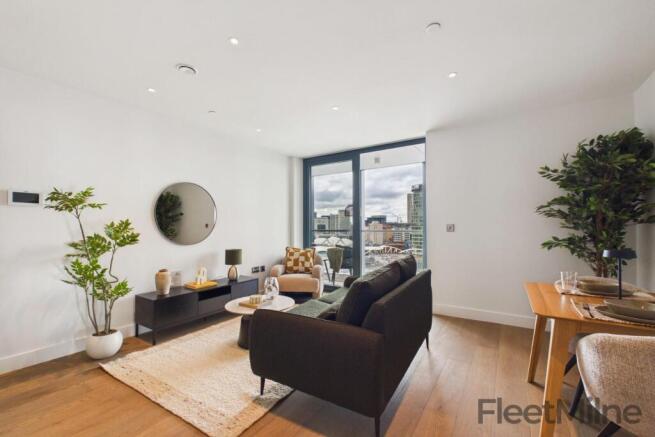 Lounge/dining room