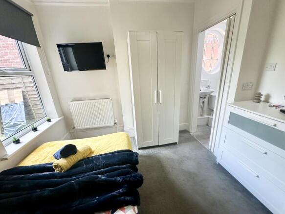 Wardrobe and Smart TV