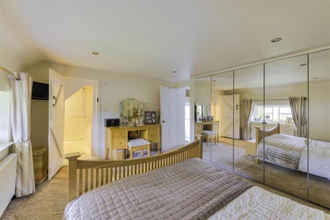 The Corner Cottage ph29.jpg