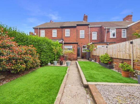 3 bed Terraced for sale Image 4