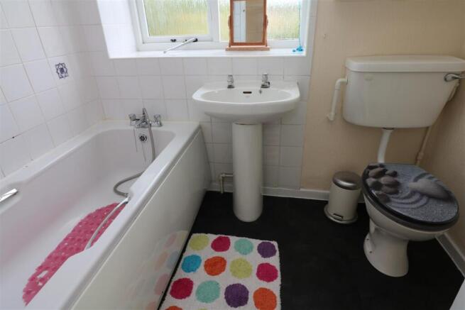 BATHROOM: