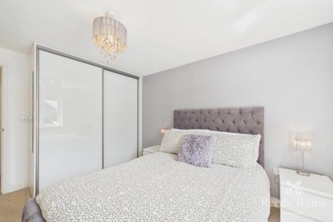 2 bed Apartment for sale Image 10