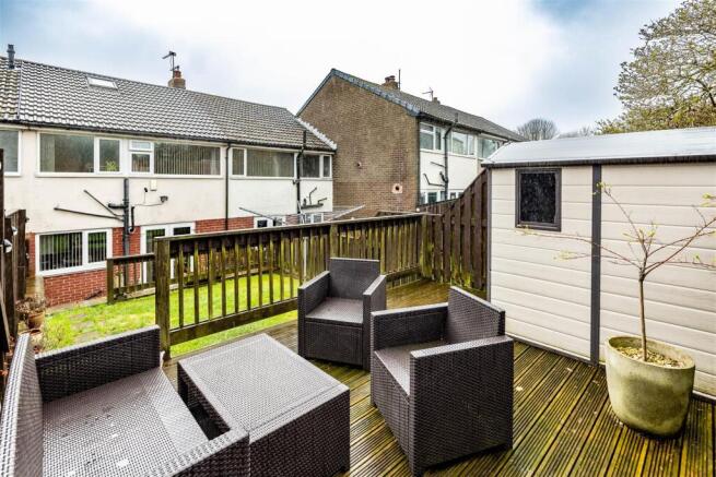 4 bedroom town house for sale in Stephen Close, Halifax, HX3