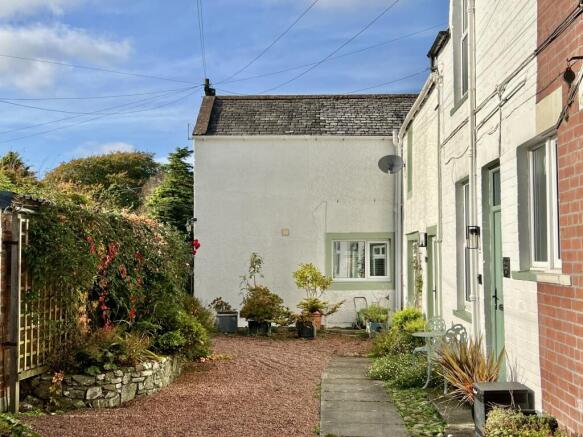 Apricity Cottage, 30c High Street, Kirkcudbright -