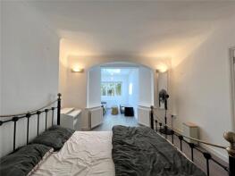 19, Park Avenue, London NW10 7EX